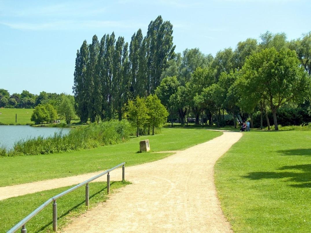 Studio / Chambre Calme Pres De L'Etang St Pierre. Appartement Amiens Buitenkant foto